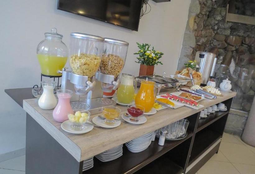 هتل Suite Luna Del Valle