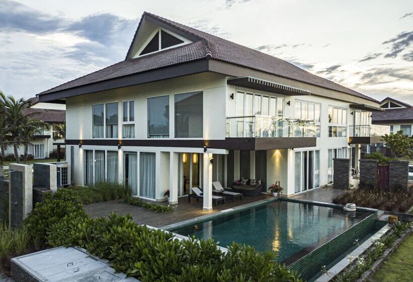 هتل Robinson Nam Hoi An