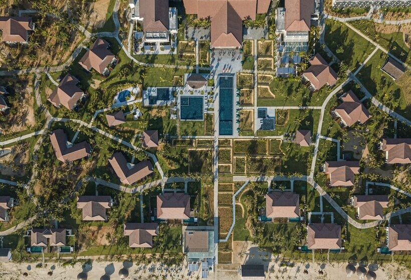 هتل Robinson Nam Hoi An