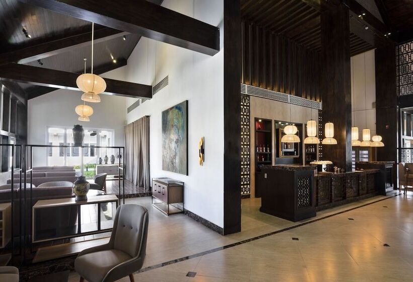 هتل Robinson Nam Hoi An