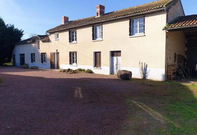 Maison De Charme Avec Jardin Aux Trois Moutiers 116 M² 6 Pers