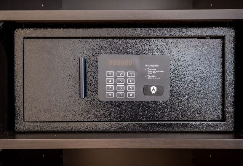 Nero Office Hotel & City Café