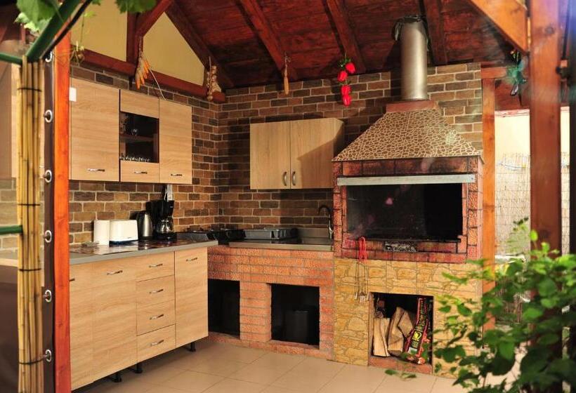 Пансион Casa Boby