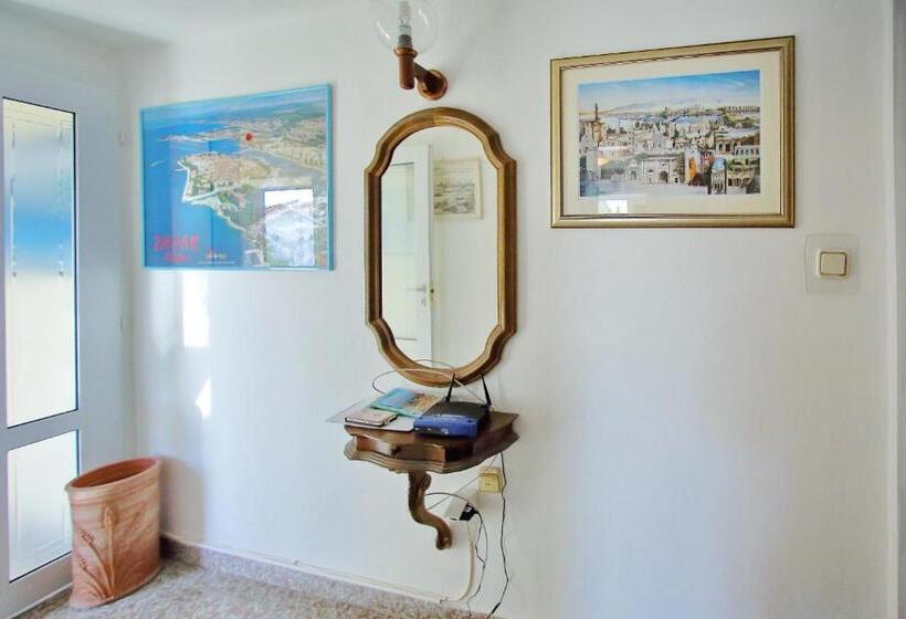 펜션 Guest House Villa Jadera