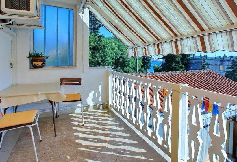 펜션 Guest House Villa Jadera