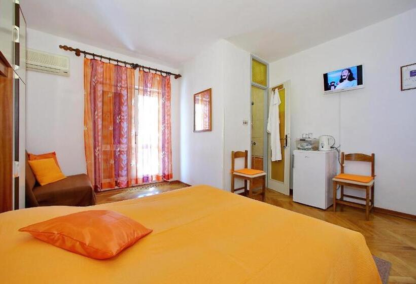 펜션 Guest House Villa Jadera