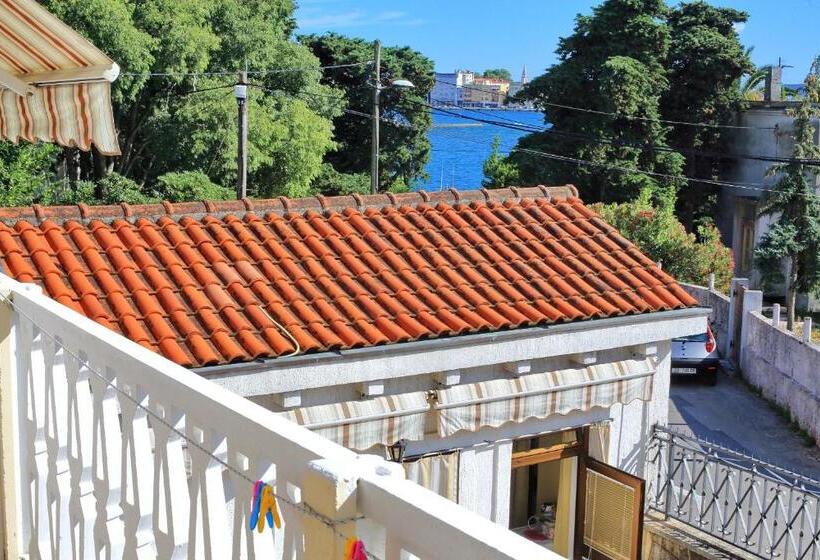 펜션 Guest House Villa Jadera