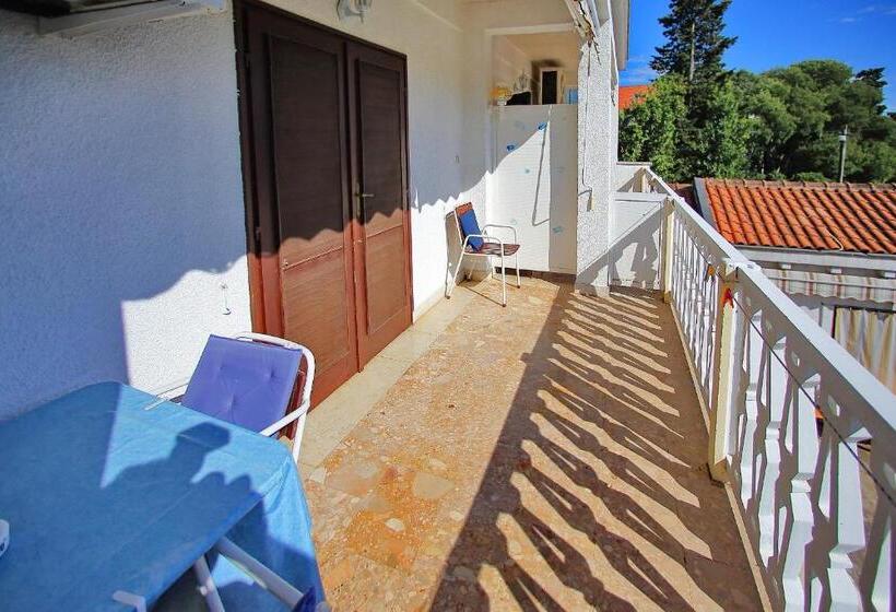 펜션 Guest House Villa Jadera