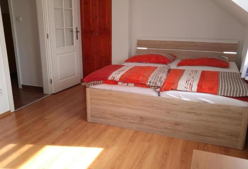 بنسيون Restaurant U švábků