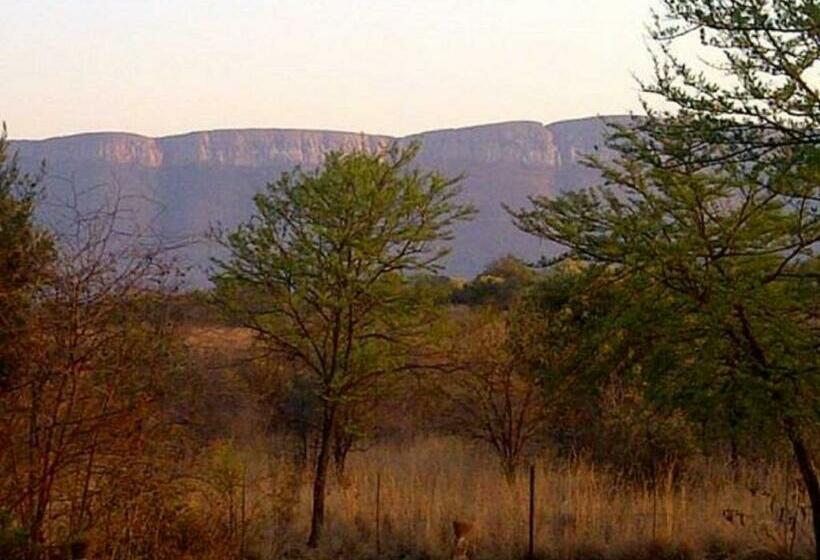 بنسيون Riverbend Self Catering Cottages