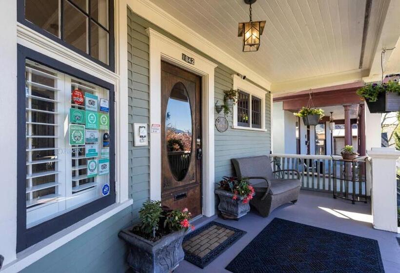 膳宿费 The Ivy On Parker Guest House