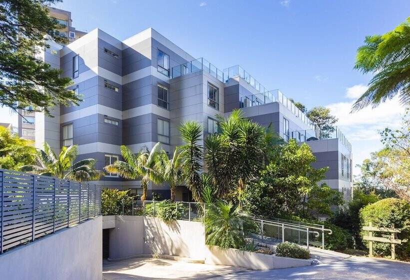 2 Bdrm North Sydney With Harbour Views