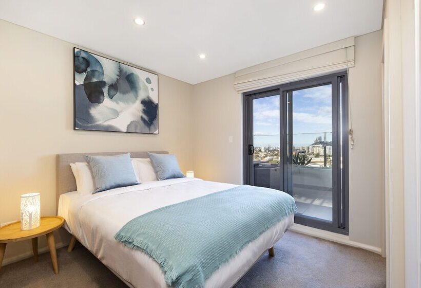 2 Bdrm North Sydney With Harbour Views