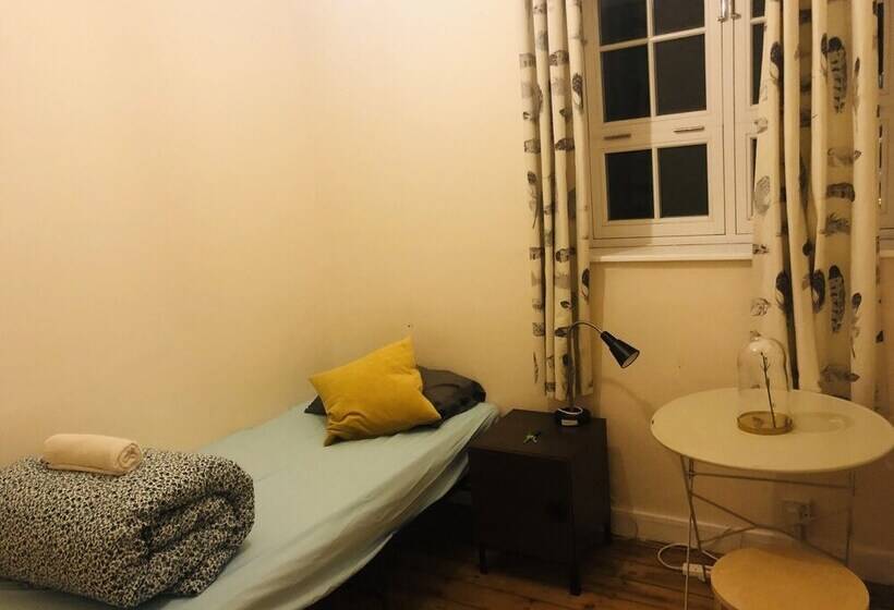 3bed Apartment Next To Eurostar Station