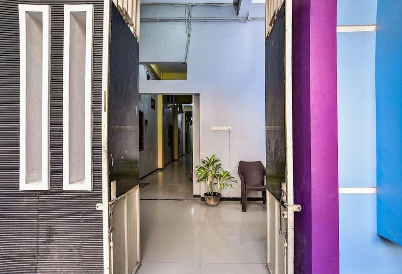 הוסטל Griya Amin By Oyo Rooms