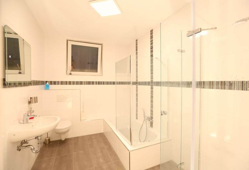 هاستل Sleep2fly Hamburgairport