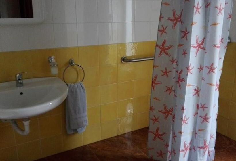 Albergue Y Centro De Agrodiversidad   Hostel