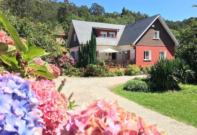 Apartamentos Rurales El Paraxo