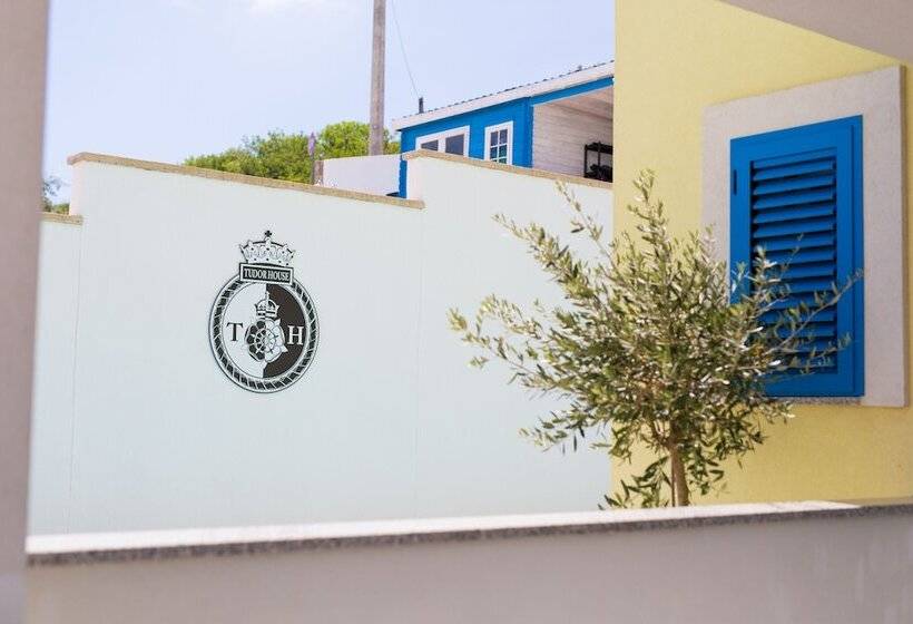 Apartments Mali Nono