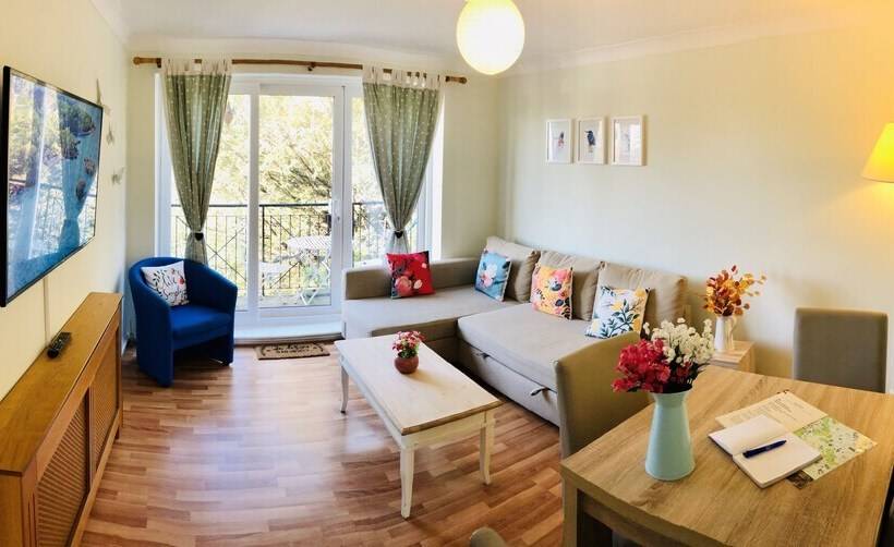 Apple Perch 2br Flat Free Parking