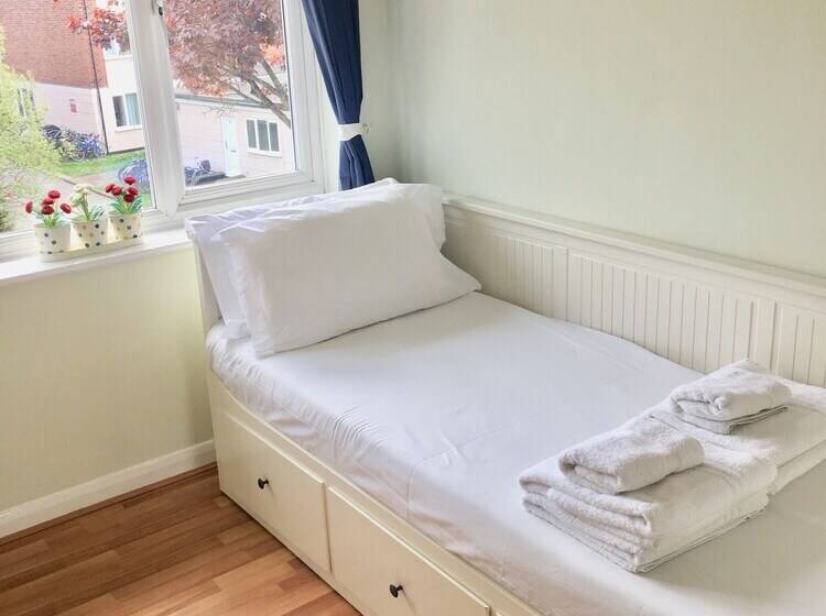 Apple Perch 2br Flat Free Parking