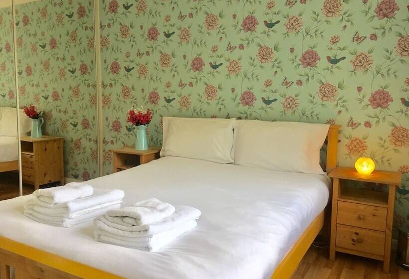 Apple Perch 2br Flat Free Parking