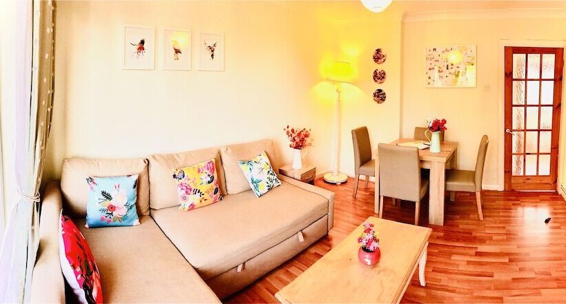 Apple Perch 2br Flat Free Parking