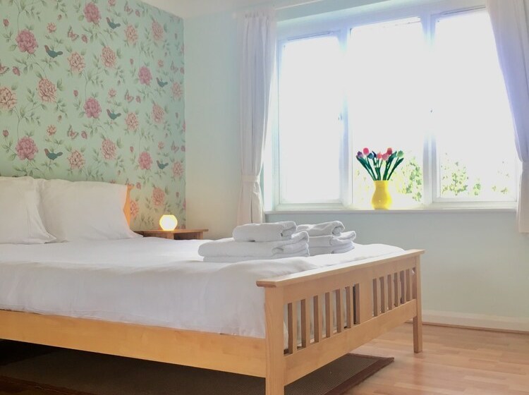 Apple Perch 2br Flat Free Parking