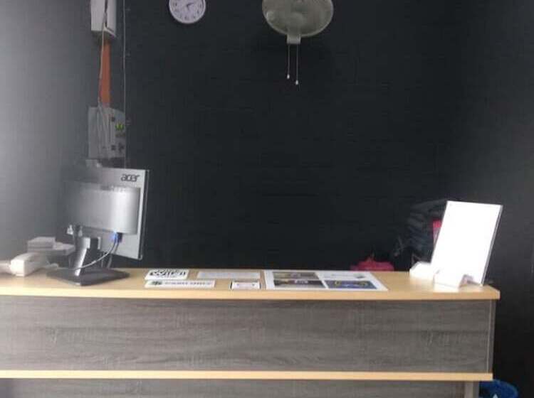 Bangau Capsule Hotel   Downtown Klia