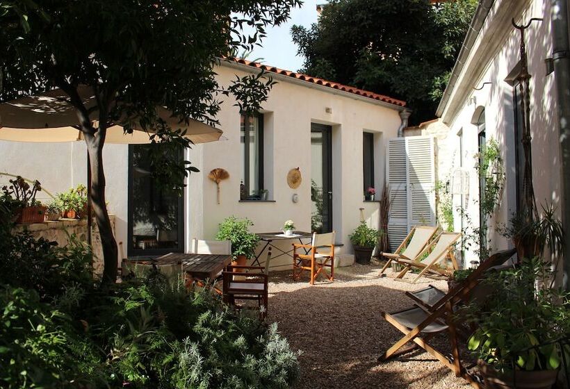 ベッドアンドブレックファースト La Petite Maison