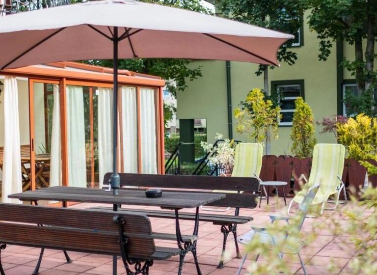 مبيت وإفطار Willa Iskra