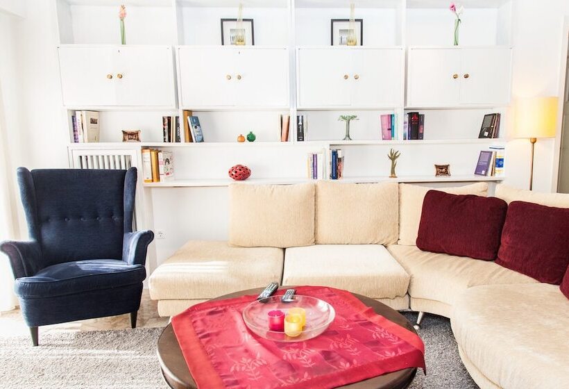 Calm Oasis Apartment In Marousi