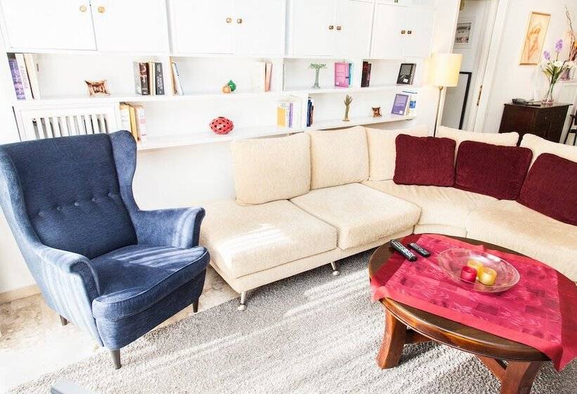 Calm Oasis Apartment In Marousi