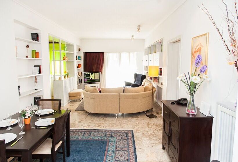Calm Oasis Apartment In Marousi