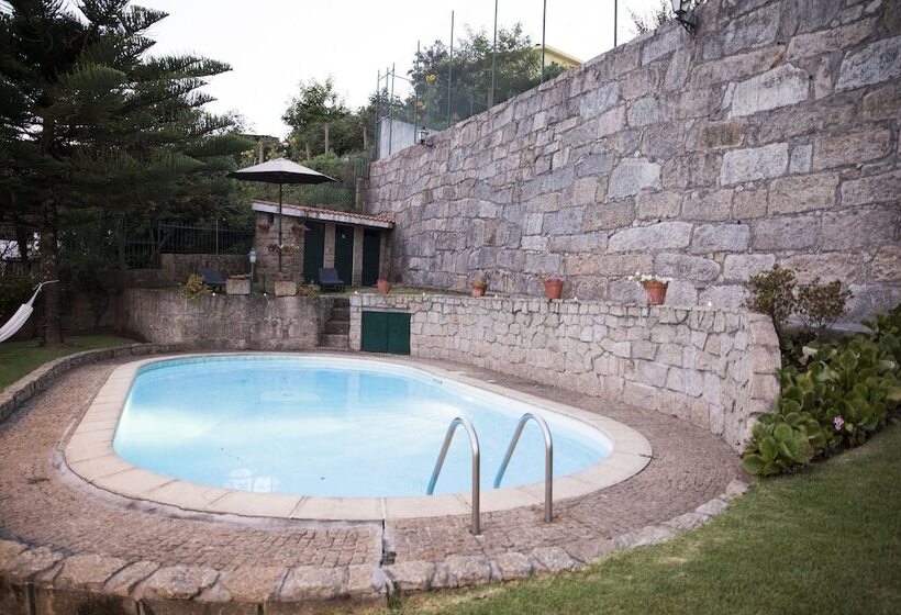 Casa Da Casada   Espigueiro Da Casada