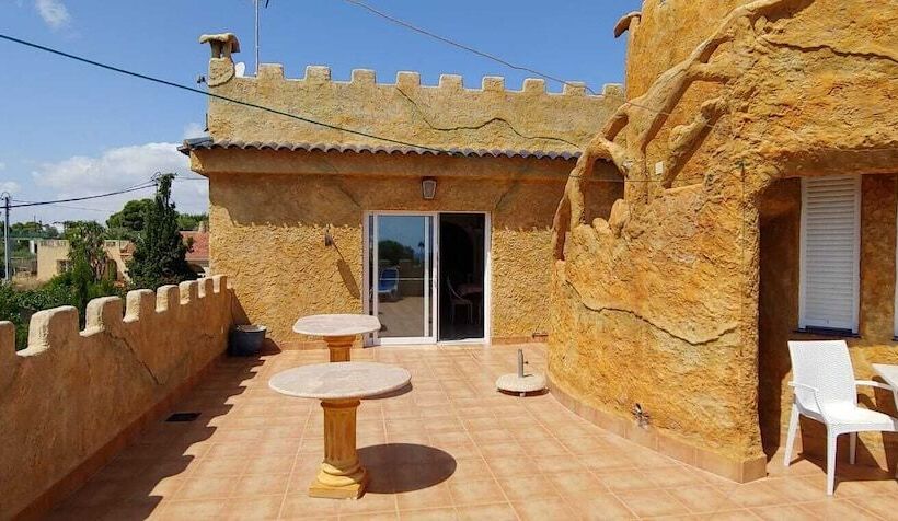 Castillo De Dona Maria