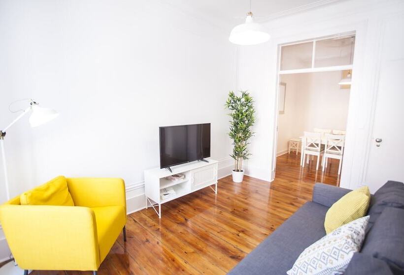 Central & Cosy Apartment