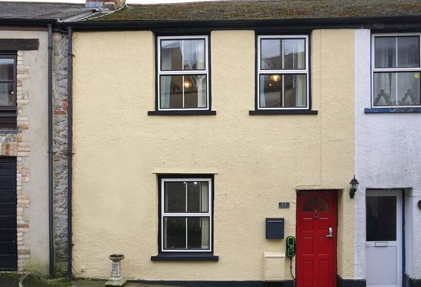 Charming Devon Holiday Cottage