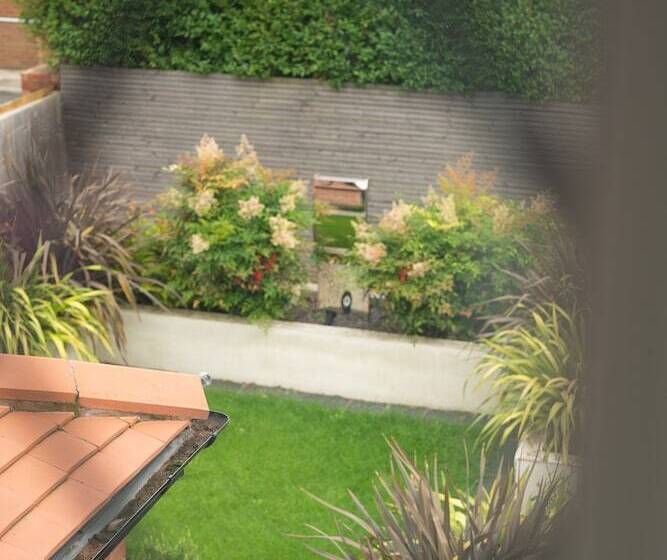 Contemporary Bright House 20 Min To Manc