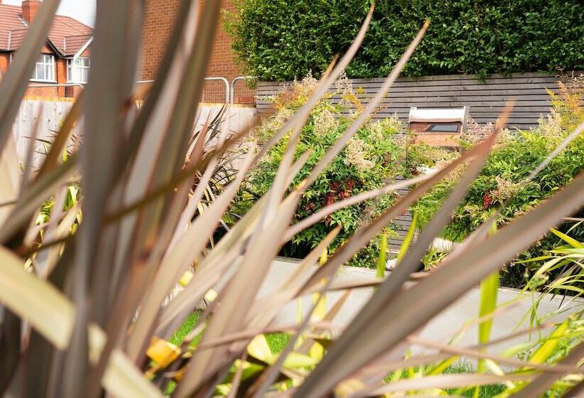 Contemporary Bright House 20 Min To Manc