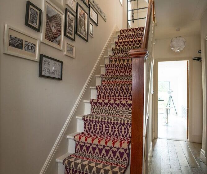 Contemporary Bright House 20 Min To Manc