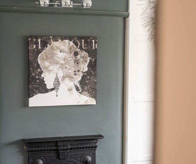 Contemporary Bright House 20 Min To Manc