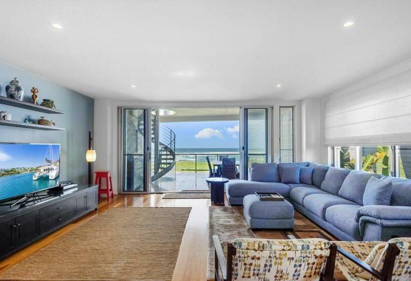 Costa Del Sol   Beachfront Lennox Head