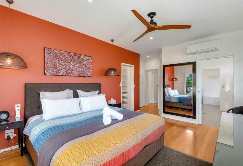 Costa Del Sol   Beachfront Lennox Head