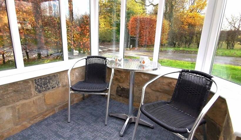 Country School Cottage Near Harwood