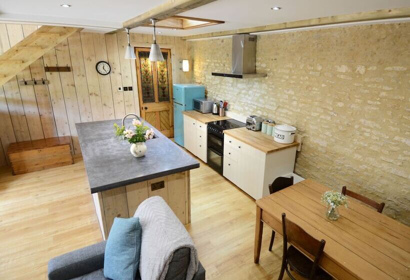 Dove House Cottage 1