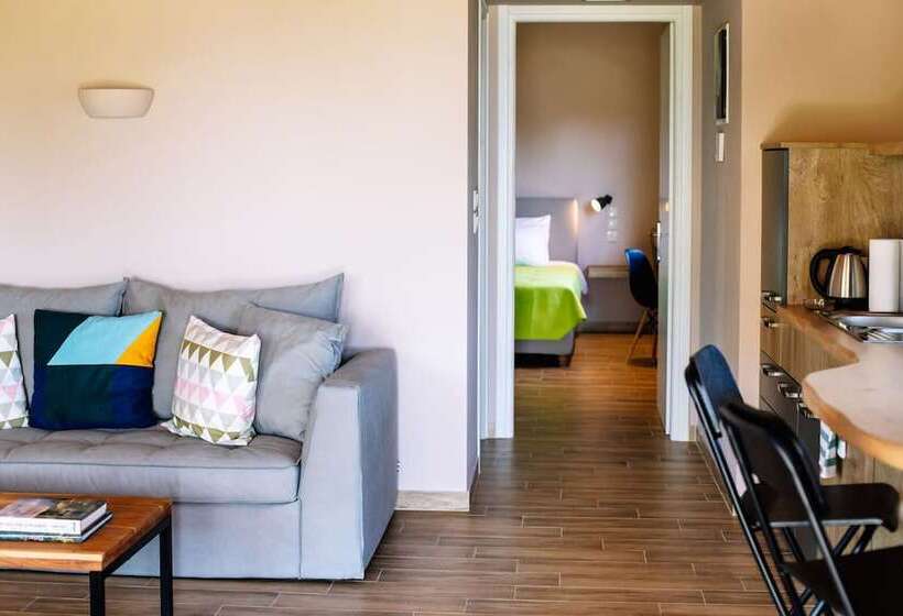 Elite Cottages   Adults Only