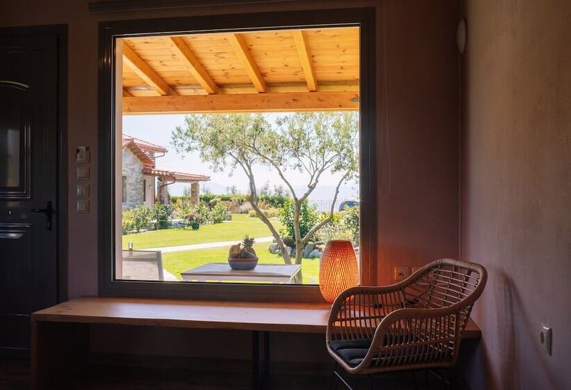 Elite Cottages   Adults Only