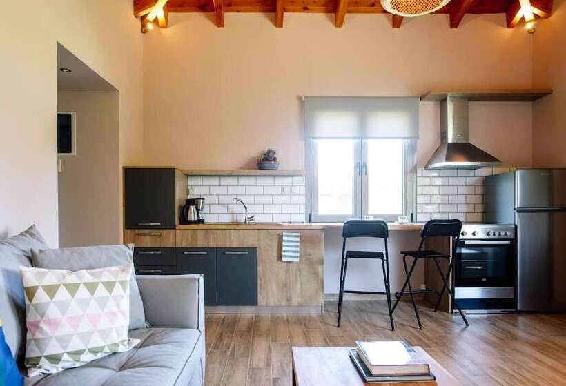 Elite Cottages   Adults Only