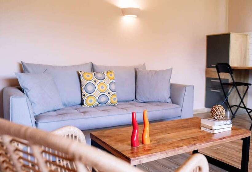 Elite Cottages   Adults Only